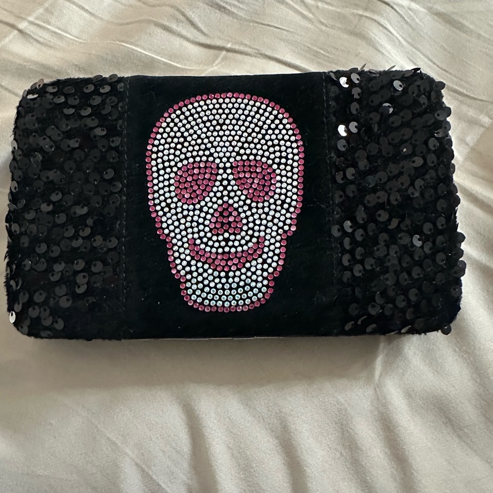 Black Sequin Skull Clutch
